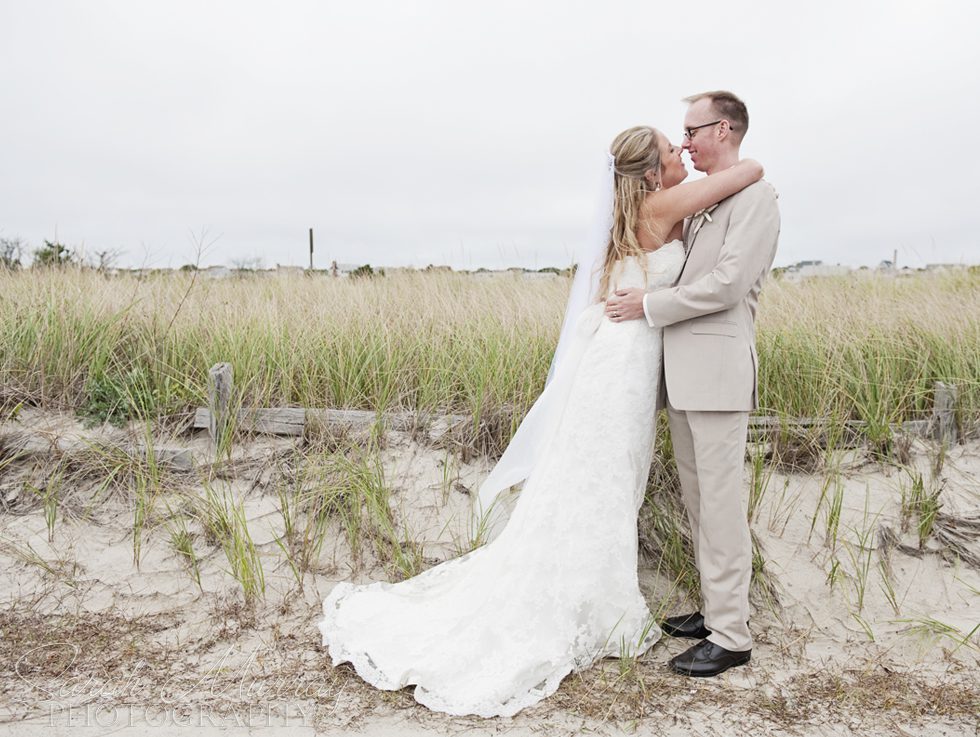West Dennis Yacht Club Wedding on Cape Cod, Masschusetts - Sarah Murray Photography