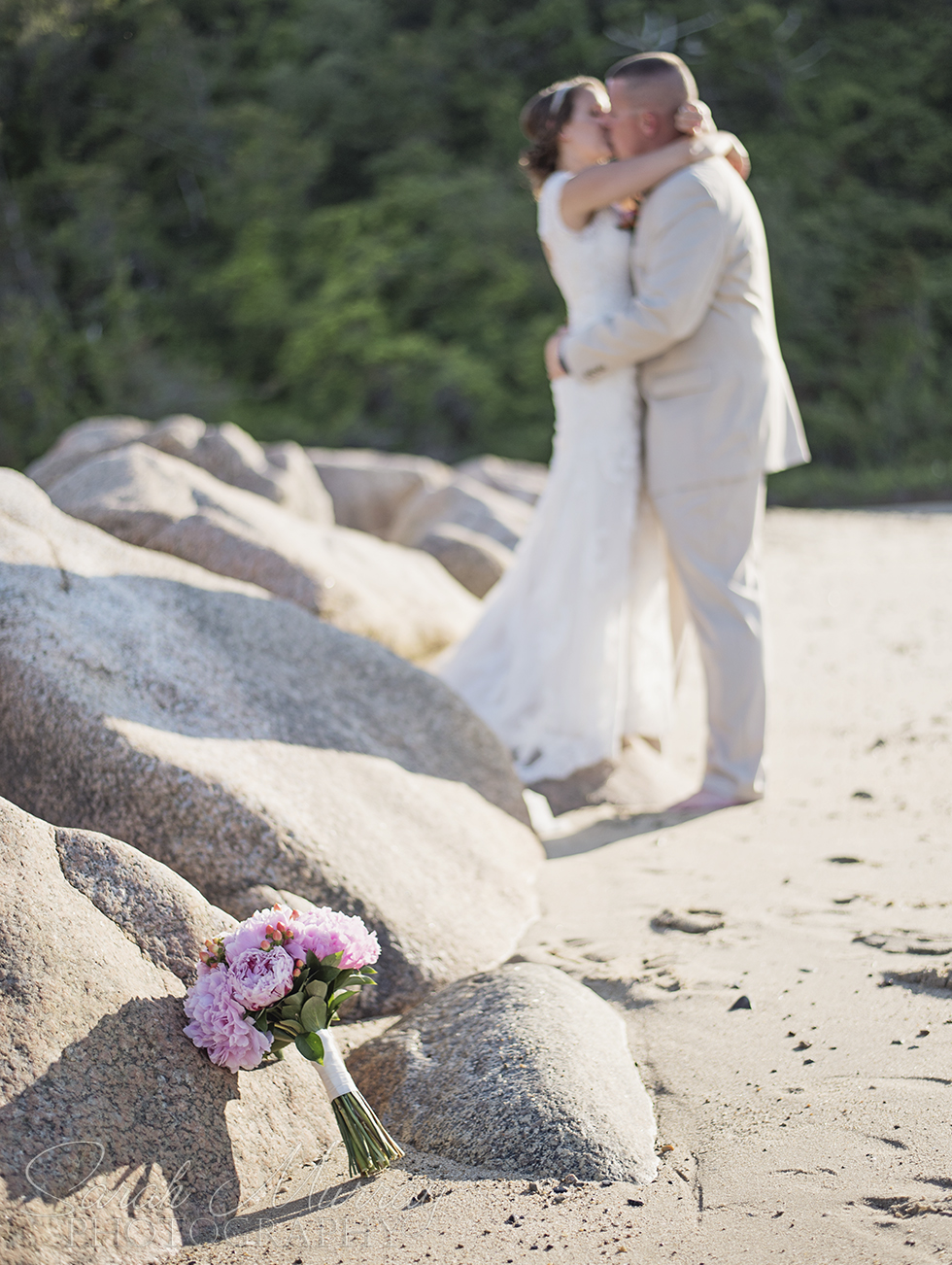 White Cliffs Country Club Wedding in Plymouth, Massachusetts - Sarah Murray Photography