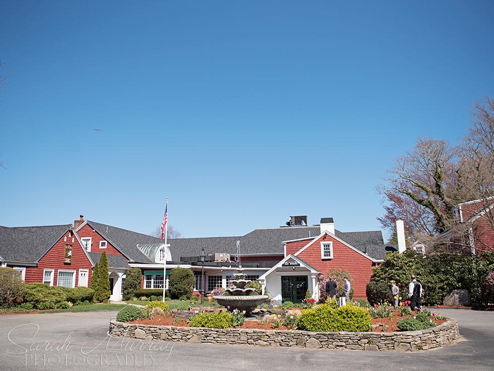 The Coonamessett Inn Wedding on Cape Cod in Falmouth, Massachusetts - Sarah Murray Photography